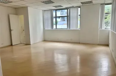 Sala comercial para alugar na Rua Padre Chico, Perdizes, São Paulo