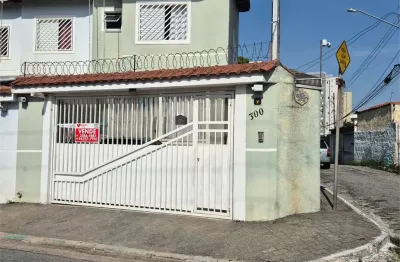 Casa com 3 quartos à venda na Rua Capricho, Vila Nivi, São Paulo