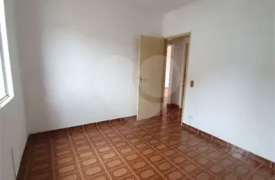 Casa com 3 quartos para alugar no Tremembé, São Paulo 