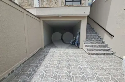 Casa com 3 quartos à venda na Rua Ibéria, 184, Vila Isolina Mazzei, São Paulo