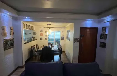 Casa com 3 quartos à venda na Rua Diogo da Costa, 21, Vila Mazzei, São Paulo