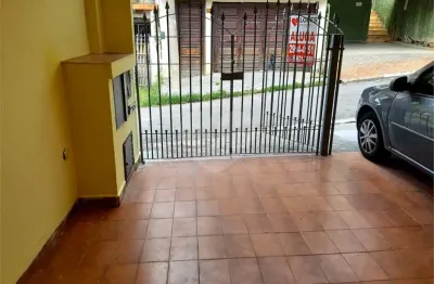 Casa com 2 quartos para alugar na Rua Ferrúcio Beneduzzi, 88, Tremembé, São Paulo