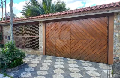 Casa com 3 quartos à venda na Rua Padre Fidélis Willi, 50, Vila Irmãos Arnoni, São Paulo