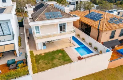 Casa em condomínio fechado com 3 quartos para alugar no Alphaville, Santana de Parnaíba 