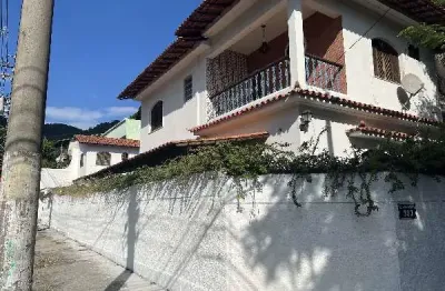 Casa com 4 quartos à venda na Rua Tupininquins, São Francisco, Niterói