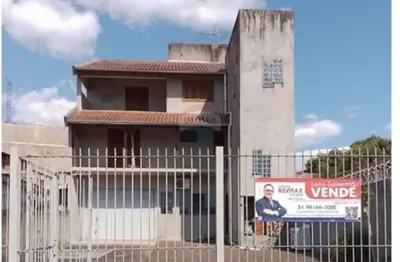 Sobrado e  loja comercial, localizado no bairro  paraíso em sapucaia do sul.