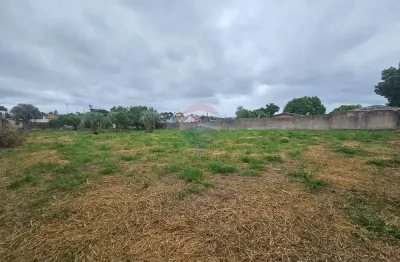Area de terra , com 2.398m², toda murada , ótima para condomínio fechado, em esteio -rs