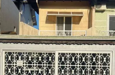 Casa à venda em praia grande, 3 dormitórios, forte - r$750 mil