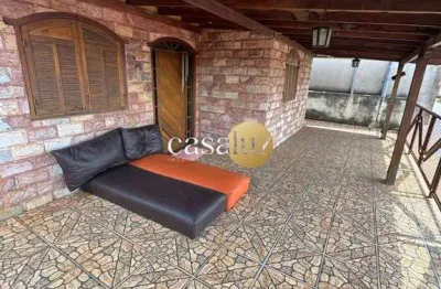 Casa com loja localizada no bairro santo antônio /sarzedo