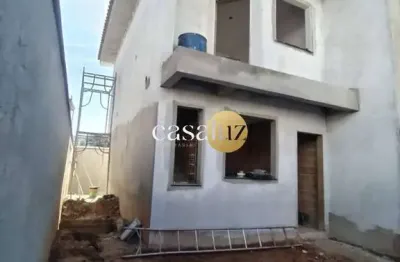 Casa geminada em construção localizada no bairro masterville /sarzedo