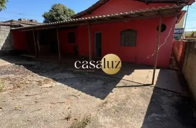 Casa com loja localizada no bairro jardim vera cruz/ sarzedo