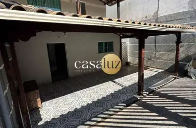 Casa de 2 pavimentos localizada no bairro santa edwiges /contagem