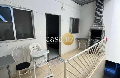 Casa de 2 pavimentos e um barracão localizada no bairro masterville/sarzedo
