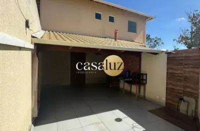 Casa duplex geminada localizada no bairro palmeiras /ibirité