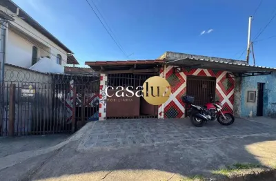 Casa com loja e 5 barracões localizada no bairro marilândia /ibirité