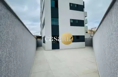 Área privativa localizada no bairro palmeiras /ibirité