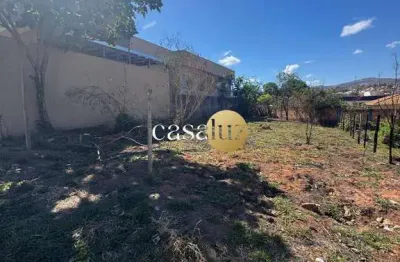 Terreno à venda no Centro, Sarzedo 