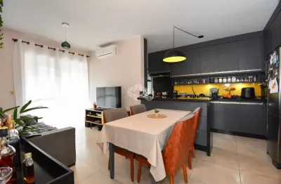 Apartamento com 3 quartos  sendo 1 suíte sacada com churrasqueira e vista panorâmica no itacorubi florianópolis