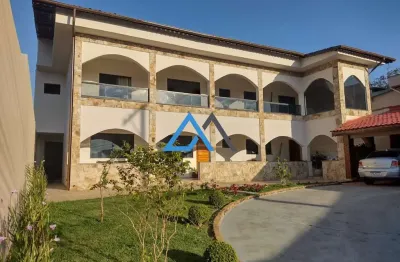 Casa à venda em mairiporã – sobrado de alto padrão com 3 dormitórios e área gourmet