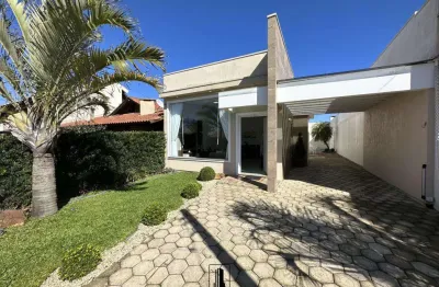 Casa 03 dormitórios com piscina à venda no bairro centro com 123 m² de área privativa