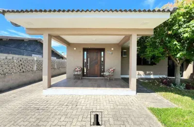 Casa 03 dormitórios com piscina à venda no bairro centro com 154 m² de área privativa