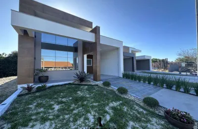 Casa 03 dormitórios à venda no bairro centro com 140 m² de área privativa - 2 vagas de garagem