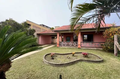 Casa 03 dormitórios à venda no bairro centro - 4 vagas de garagem