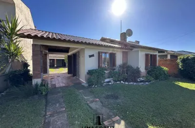Casa com 4 quartos à venda na Avenida Garibaldi, 614, Centro, Imbé