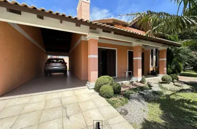 Casa 04 dormitórios à venda no bairro centro com 175 m² de área privativa - 2 vagas de garagem