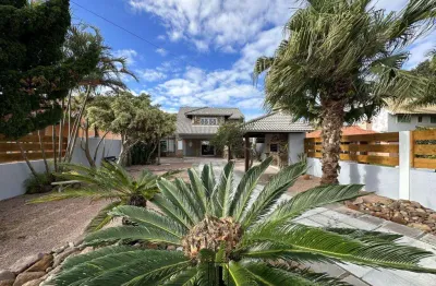 Casa com 3 quartos à venda na Avenida Garibaldi, 614, Centro, Imbé