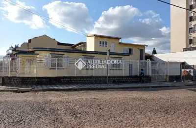 Casa em condomínio fechado com 4 quartos para alugar na rua leopoldo de freitas, 5, passo da areia, porto alegre, 60 m2 por r$ 5.500