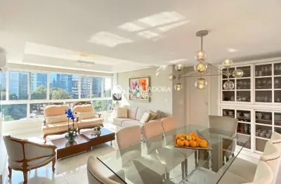 Apartamento com 3 quartos para alugar na avenida joão obino, 500, petrópolis, porto alegre, 103 m2 por r$ 11.300