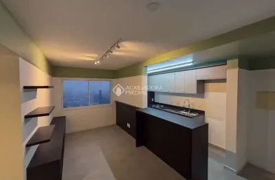 Apartamento com 2 quartos para alugar na rua irmão félix roberto, 100, humaitá, porto alegre, 51 m2 por r$ 3.100