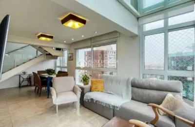 Cobertura com 2 quartos para alugar na avenida itajaí, 395, petrópolis, porto alegre, 150 m2 por r$ 8.990