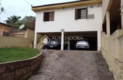 Casa com 3 quartos para alugar na rua natércia cunha veloso, 203, morro santana, porto alegre, 150 m2 por r$ 3.000