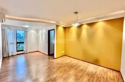 Apartamento com 2 quartos para alugar na rua riveira, 520, petrópolis, porto alegre, 72 m2 por r$ 3.000
