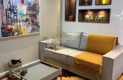 Apartamento com 3 quartos para alugar na rua tomaz flores, 247, independência, porto alegre, 87 m2 por r$ 3.200