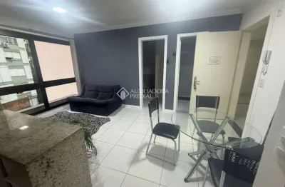 Apartamento com 1 quarto para alugar na rua coronel fernando machado, 306, centro histórico, porto alegre, 42 m2 por r$ 2.350
