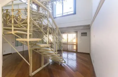 Cobertura com 3 quartos para alugar na rua carlos trein filho, 1256, auxiliadora, porto alegre, 322 m2 por r$ 5.500