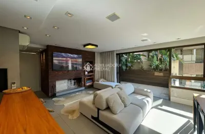 Apartamento com 2 quartos para alugar na rua ronald de carvalho, 75, mont serrat, porto alegre, 122 m2 por r$ 7.200