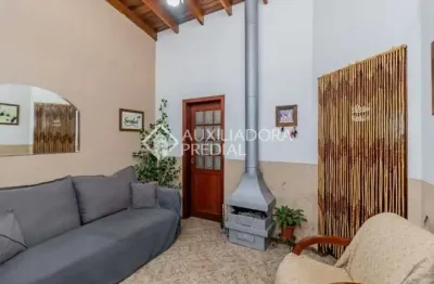 Casa em condomínio fechado com 3 quartos para alugar na rua josé ferreira jardim, 308, santa rosa de lima, porto alegre, 120 m2 por r$ 2.300