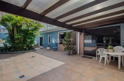 Casa em condomínio fechado com 3 quartos para alugar na rua ari barroso, 367, sarandi, porto alegre, 210 m2 por r$ 5.800