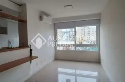 Apartamento com 2 quartos para alugar na rua general lima e silva, 757, centro histórico, porto alegre, 65 m2 por r$ 3.500