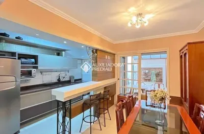 Casa em condomínio fechado com 3 quartos para alugar na avenida coronel marcos, 1608, pedra redonda, porto alegre, 189 m2 por r$ 3.600