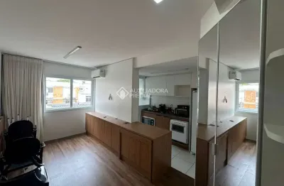 Apartamento com 1 quarto para alugar na Rua Castro Alves, 1125, Independência, Porto Alegre, 40 m2 por R$ 3.000