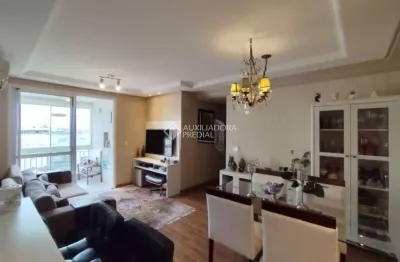 Apartamento com 2 quartos para alugar na Avenida Grécia, 1000, Passo da Areia, Porto Alegre, 70 m2 por R$ 5.000