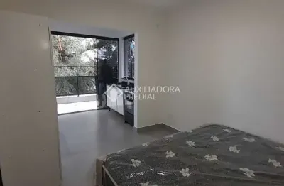 Kitnet / stúdio para alugar na rua aristídes lobo, 276, agronômica, florianópolis, 20 m2 por r$ 2.250