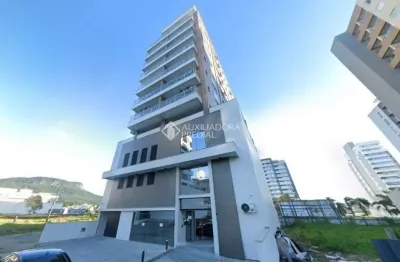 Apartamento com 3 quartos para alugar na rua das cegonhas, 295, pedra branca, palhoça, 136 m2 por r$ 5.350