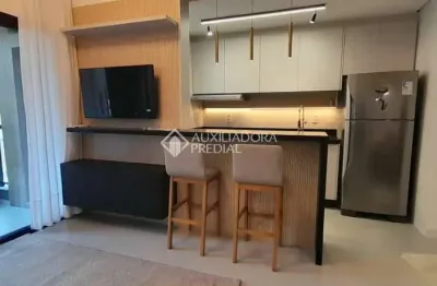 Apartamento com 2 quartos para alugar na rua ângelo la porta, 169, centro, florianópolis, 73 m2 por r$ 6.500