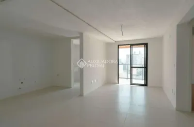 Apartamento com 2 quartos para alugar na rua xangrilá, 808, barreiros, são josé, 86 m2 por r$ 3.200